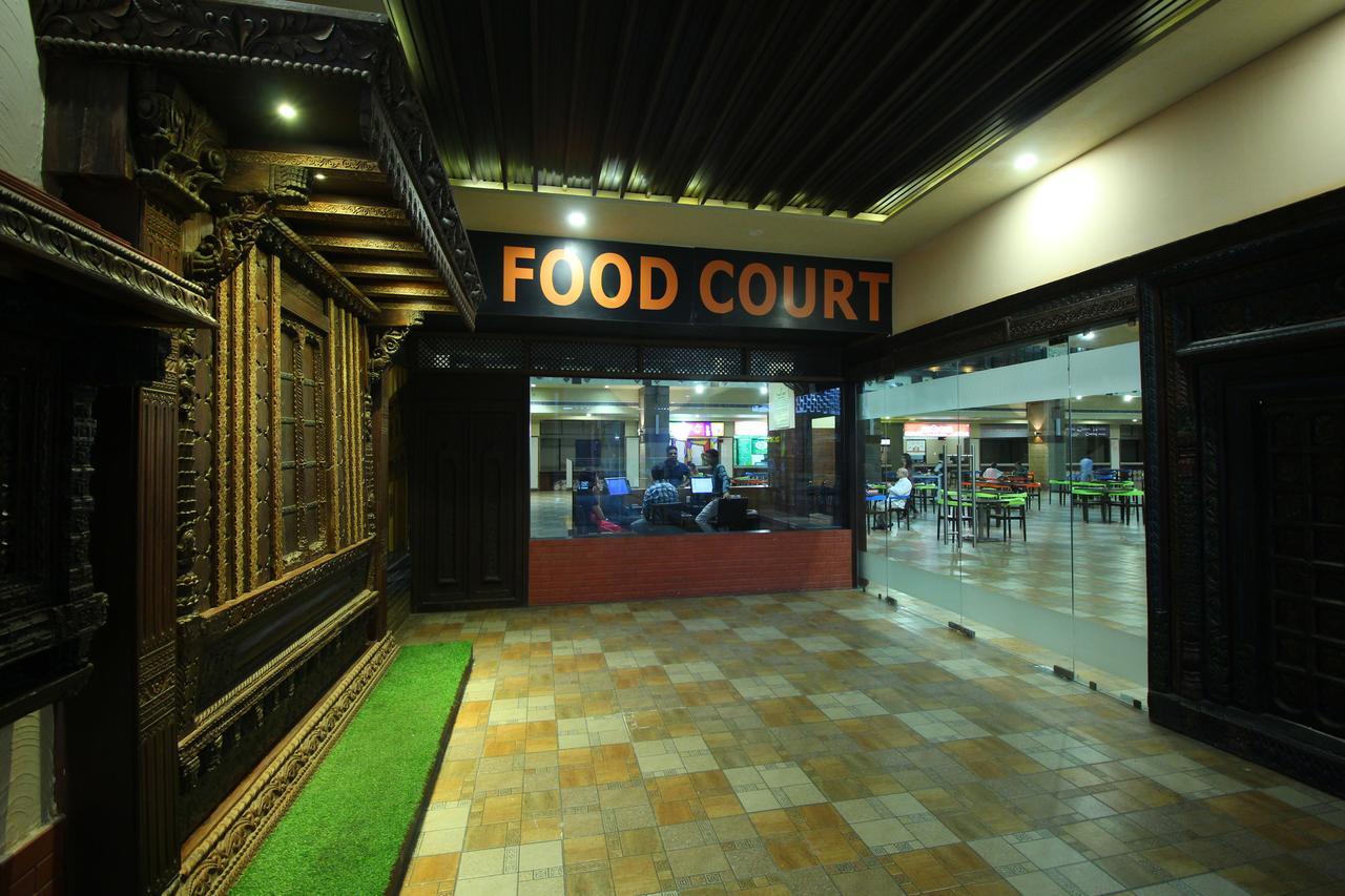 Jackpot Room In & Out Dormitory 아흐메다바드 외부 사진