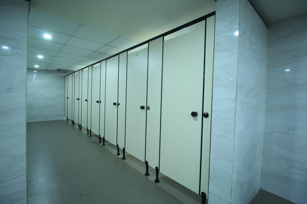 Jackpot Room In & Out Dormitory 아흐메다바드 외부 사진