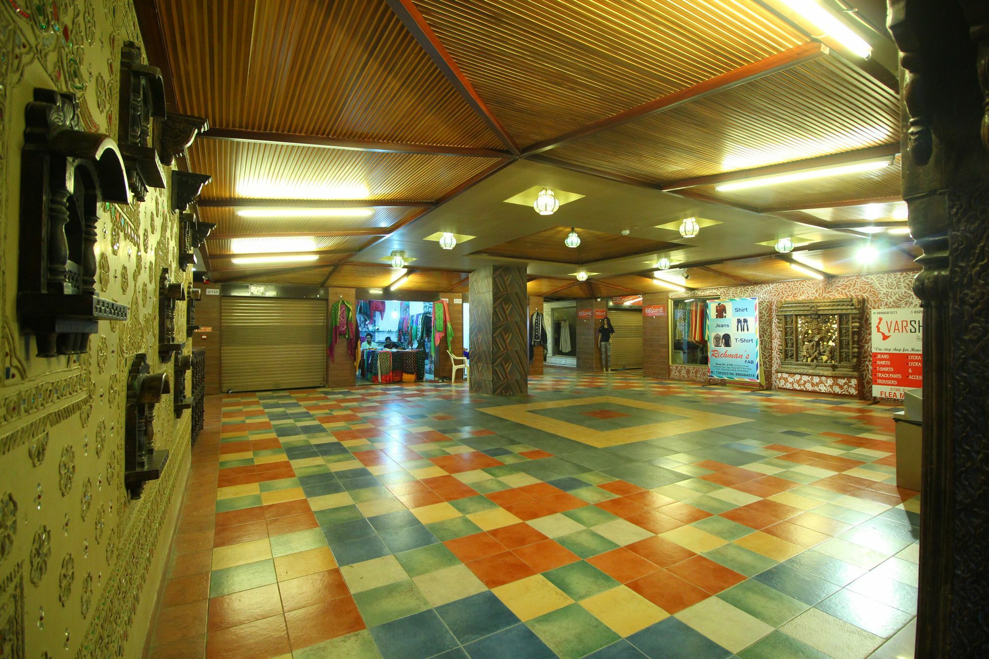Jackpot Room In & Out Dormitory 아흐메다바드 외부 사진
